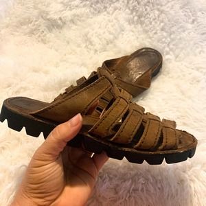 Zodiac Sandals Brown Leather Slip On Women’s 6.5